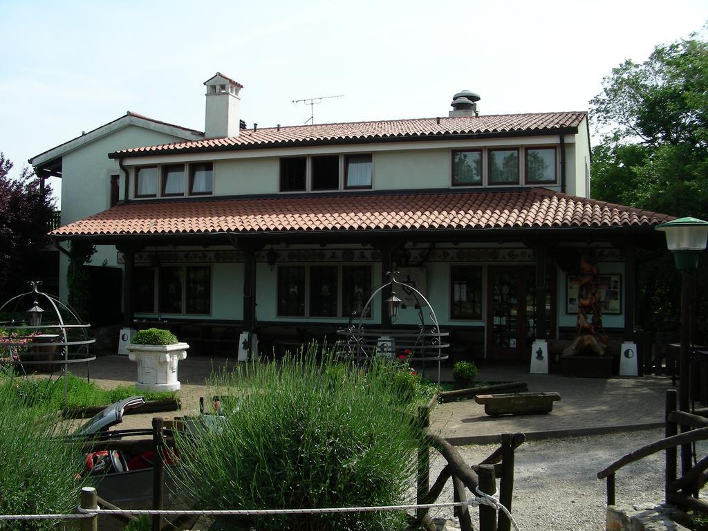Agriturismo Mezzaluna Malchina Exterior photo